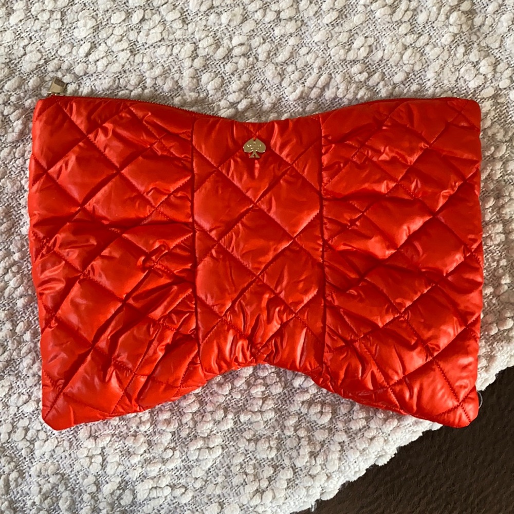 NWOT Kate Spade Quilted Puffer Bow Clutch